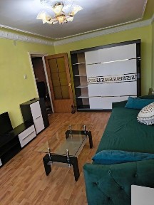 Închiriez 2 camere decomandate,mobilate, 1900 lei,Calea Rahovei, liber.