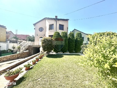 Vilă Premium 7 Camere | Zona Intim Arad | Garaj