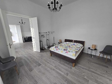 Apartament 3 camere de vânzare - Proprietar (persoană fizică) - Calea Dorobanților, vis-a-vis de Tribunal
