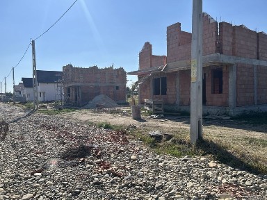 Casa de vanzare comuna Bradu, sat Geamana, strada Busuioc