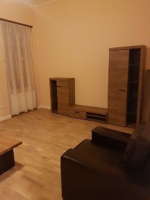 2 cam. DECOMANDAT, str. Traian Moșoiu, etaj 1, lângă Medicină