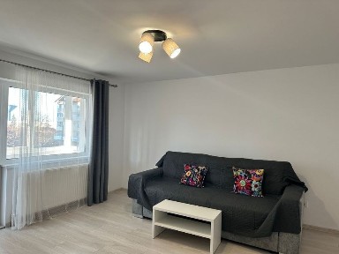 Inchiriez apartament cu 2 camere in Noua, confort I decomandat.
