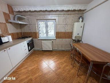 Apartament trei camere - etaj 1 - 83mp - Liceul Pedagogic
