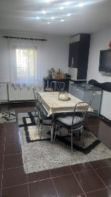 Apartament 3 cam, 2 bai,decomandat, parter, Micro 4, Govandari