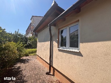 Casa singur in curte 335 mp teren si acces auto in zona Promenada Mall