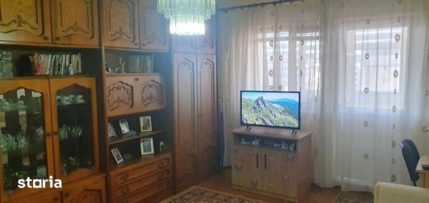 apartament cu o camera de inchiriat