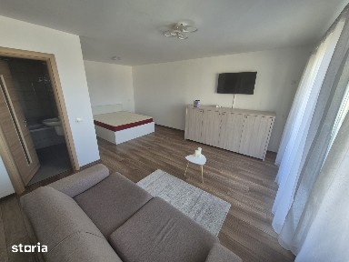 Garsonieră de închiriat, 30mp, balcon, 8 etaj