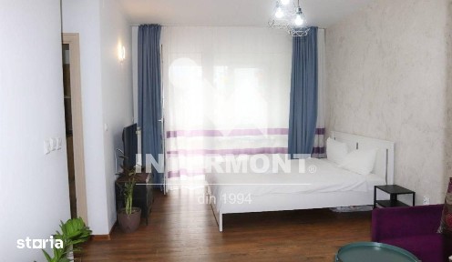 Garsonieră spațioasă cu balcon și parcare - Sinaia, Cartier Izvor