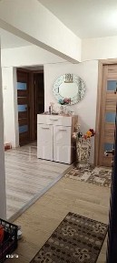 Apartament 3 camere în zona MOGOSOAIA
