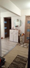 Apartament 3 camere în zona MOGOSOAIA