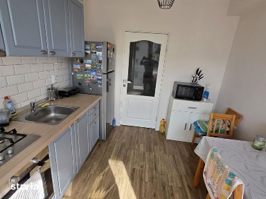 Vand apartament cu 2 camere