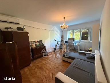 Apartament cu 2 camere de vanzare,decomandat,Zona Aradului,Timisoara
