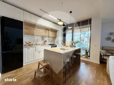Apartament 3 camere Premium pe 2 etaje - parcare + boxa - Centru Vech