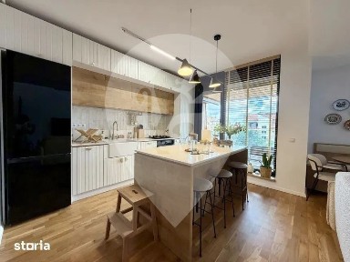 Apartament 3 camere Premium pe 2 etaje - parcare + boxa - Centru Vech