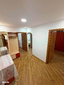 De vanzare apartament cu 3 camere decomandat,renovat,mobilat si utilat