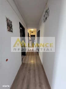 Apartament 3 camere de vanzare