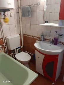 Ofer inchiriere camera cu baie, multifunctionala, cartier Gruia