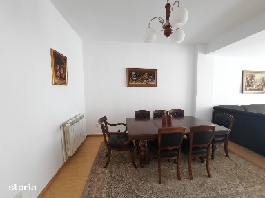 Apartament la Vila, 4 camere, garaj, pivnita