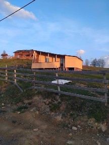 Vand casa si teren Maguri