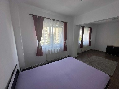 Inchiriem apartament 3 camere - 2 bai - Mihai viteazu