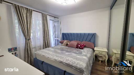 Apartament 2 camere, Petrosani, Str. Avram Iancu, Etaj 2,Zona centrală