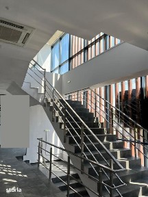 Centru comercial,cu chiriași, ideal investitie