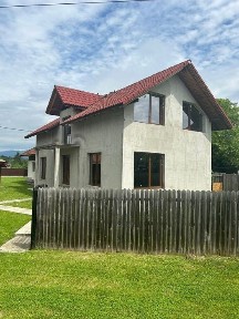 Casa P+1 Bumbesti Pitic Sat Poienari teren 817 mp
