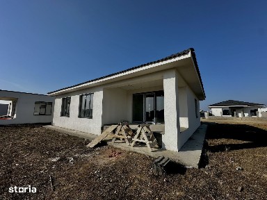 Casă nouă 4 camere - Sântandrei
