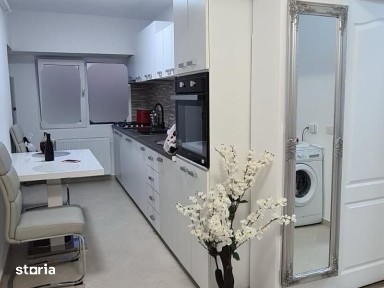 2 camere, decomandat, mobilat și utilat, bulevardul Roman Mușat