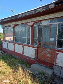 Se vinde casa + 2500 mp teren in Padureni. 25 km de Bucuresti