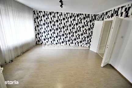 Spatiu birouri 4 camere, 2 băi,100 mp. zona centrală
