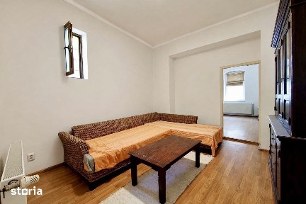 Apartament 4 camere, 132 mp, parter inalt, Piata Catedralei