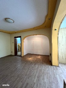 Apartament luminos cu 3 camere decomandate, 67 mp, Micro 13 - 62.900 €