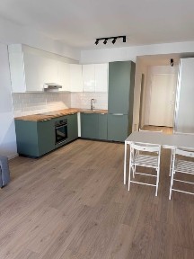 Proprietar inchiriez apartament 2 camere mobilat in Quartier Azuga zona Doamna Ghica