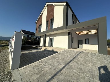 Casă Individuala | Calea Cisnadiei | 130mp