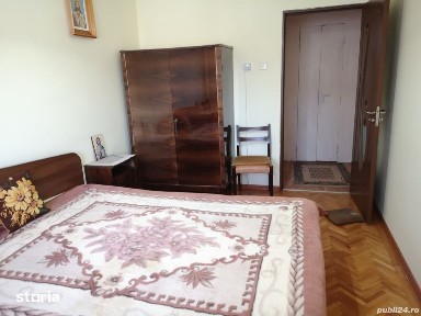Închiriez apartament 3 camere mobilat și utilat, în zona George Enescu