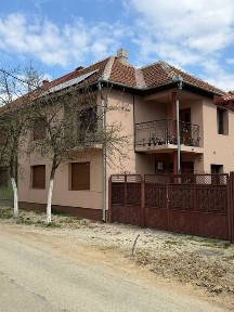 Casa de vanzare