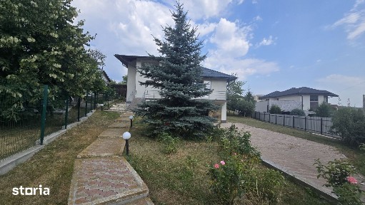 Casă de vânzare in centru Surogari - Iași