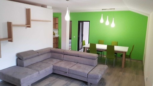 Chirie apartamente 2-3 camere, etaj 1, complet mobilate, micro 17