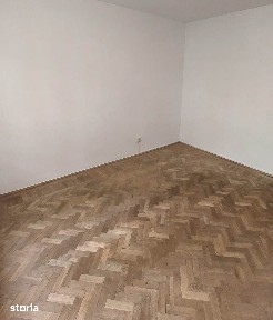 2 camere metrou Obor