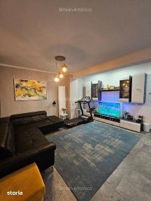 vila curte/ Petresti-Corbeanca/finisaje moderne/5 camere/panouri solar