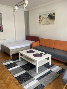 Proprietar inchiriez garsoniera pe str Lunga- Memorandului