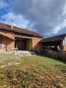 CASA cu panorama si teren generos