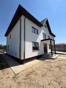 Nu cauta doar o casa, cauta locul in care familia ta va spune, pentru prima data: “Acasa”!