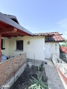 Casa in oras zona Manastirii Popauti