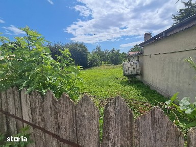 Casa batraneasca cu teren in suprafata de 1258 mp - 135 euro/ mp