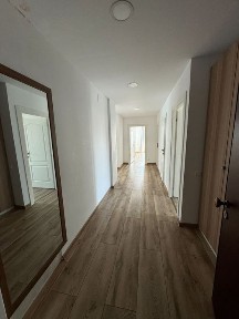 Apartament 4 camere de închiriat Zona Iancu Nicolae Voluntari