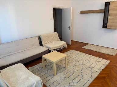Apartement 3 camere de inchiriat - Piata Romana