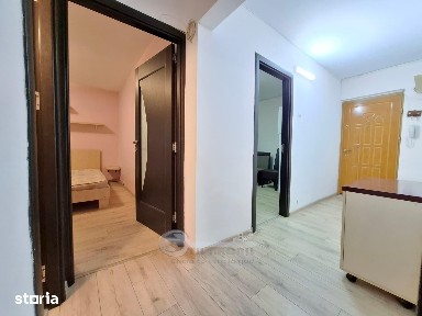 Apartament 2 camere, Cug la bd, etaj 2, baie cu geam, mobilat, vedere