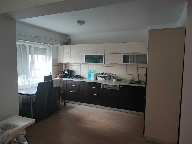 Apartament 3 camere - inchiriat